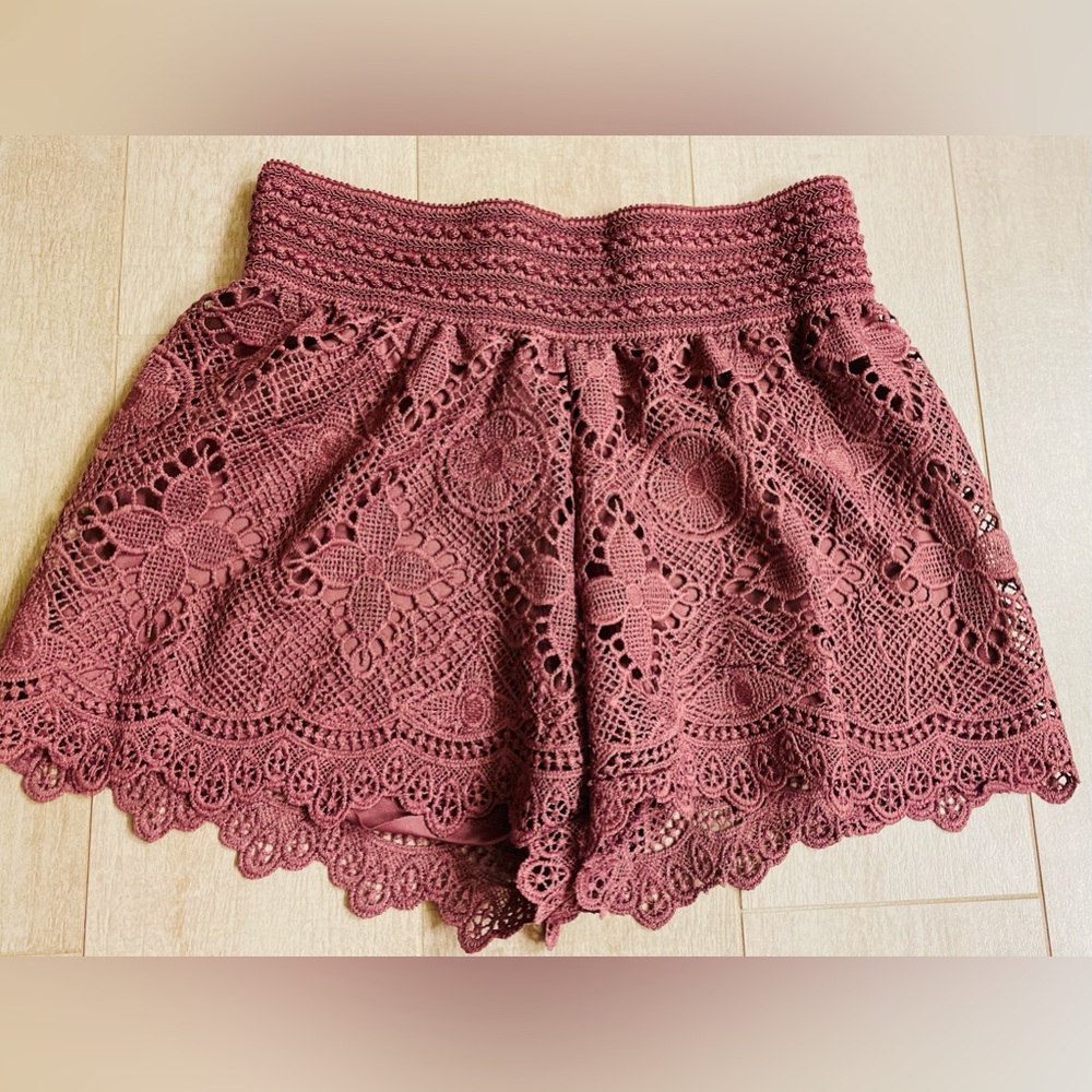 Womens dress lace shorts
